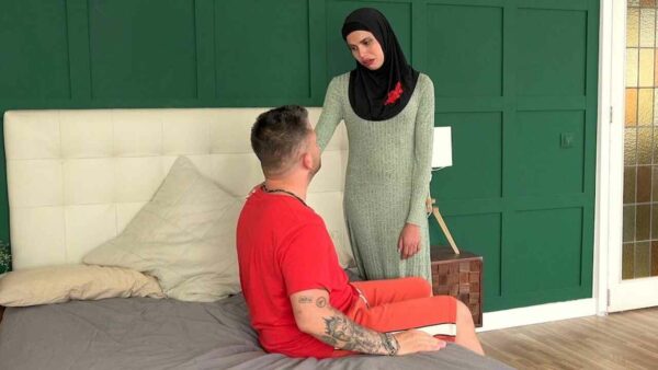 Muslim Porn Full Hd Video Passion Hd - Hot Student in Hijab Serves Her Flatmate and His Big Cock - XNXX.COM